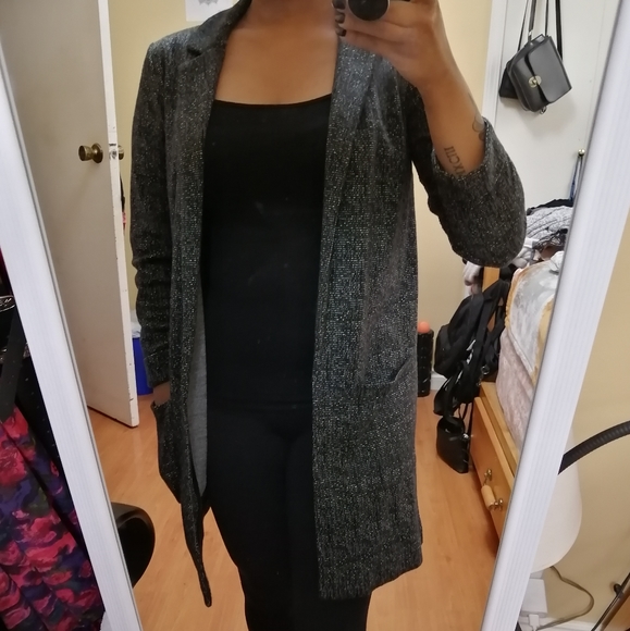 H&M light weight blazer - Picture 1 of 4